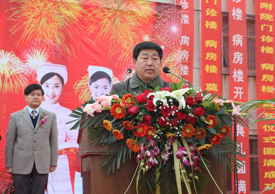 拼搏中国党委书记张会民在开工典礼上致辞