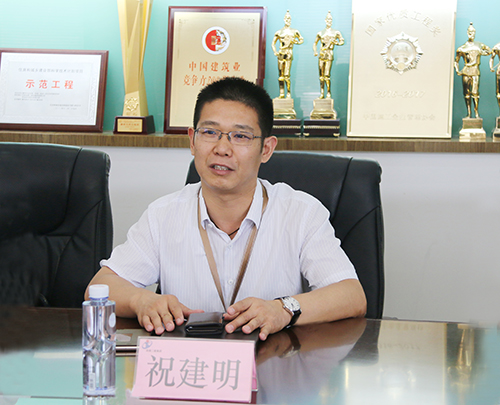 拼搏中国总经理祝建明介绍公司发展概况