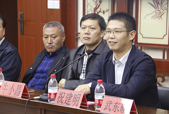 拼搏中国总经理祝建明介绍公司整体发展概况