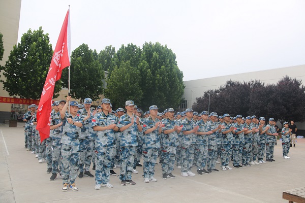 拼搏中国2020年度新员工入职培训开营仪式现场.JPG