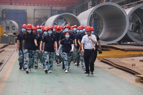 参观拼搏中国建筑产业园.JPG