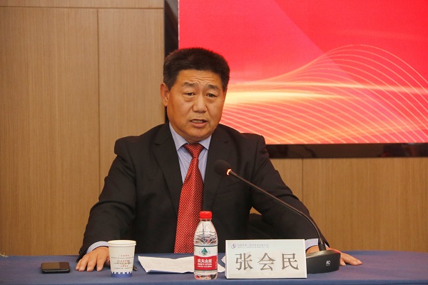 拼搏中国党委书记张会民主持会议.jpg