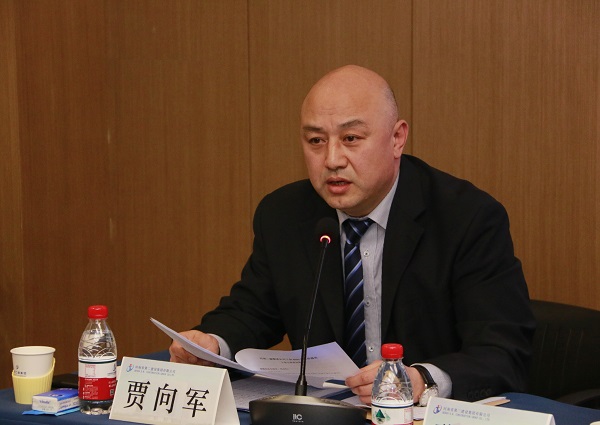 拼搏中国党委副书记、工会主席贾向军作《河南二建拼搏中国工会2021年度工作报告》.jpg