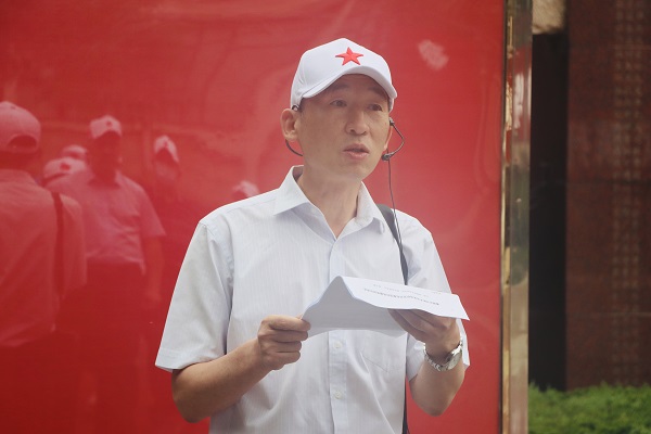 2、拼搏中国党委副书记、机关党委书记陈百斌对党员干部提出要求.jpg