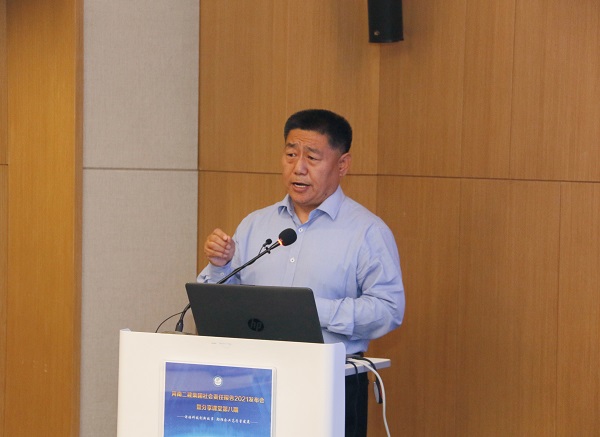 拼搏中国党委书记张会民作点评讲话.jpg