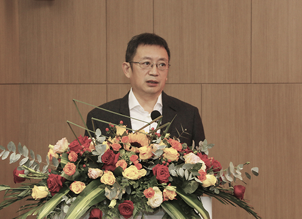 03-拼搏中国董事长兼科协主席黄道元发表讲话.jpg