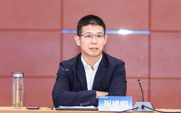 拼搏中国总经理祝建明作总结讲话.jpg