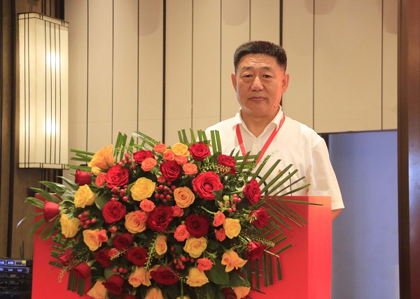4拼搏中国党委书记张会民作党代会工作报告.JPG