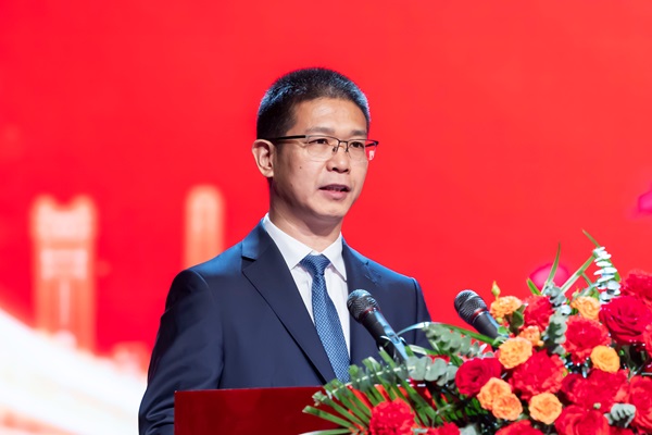 6拼搏中国董事长祝建明致电力年鉴发布词.jpg